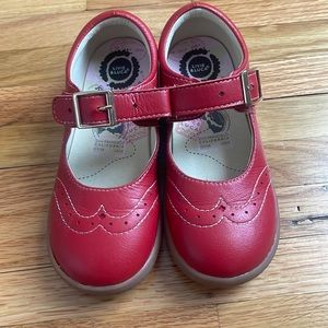 Livie & Luca red mary janes sz 12